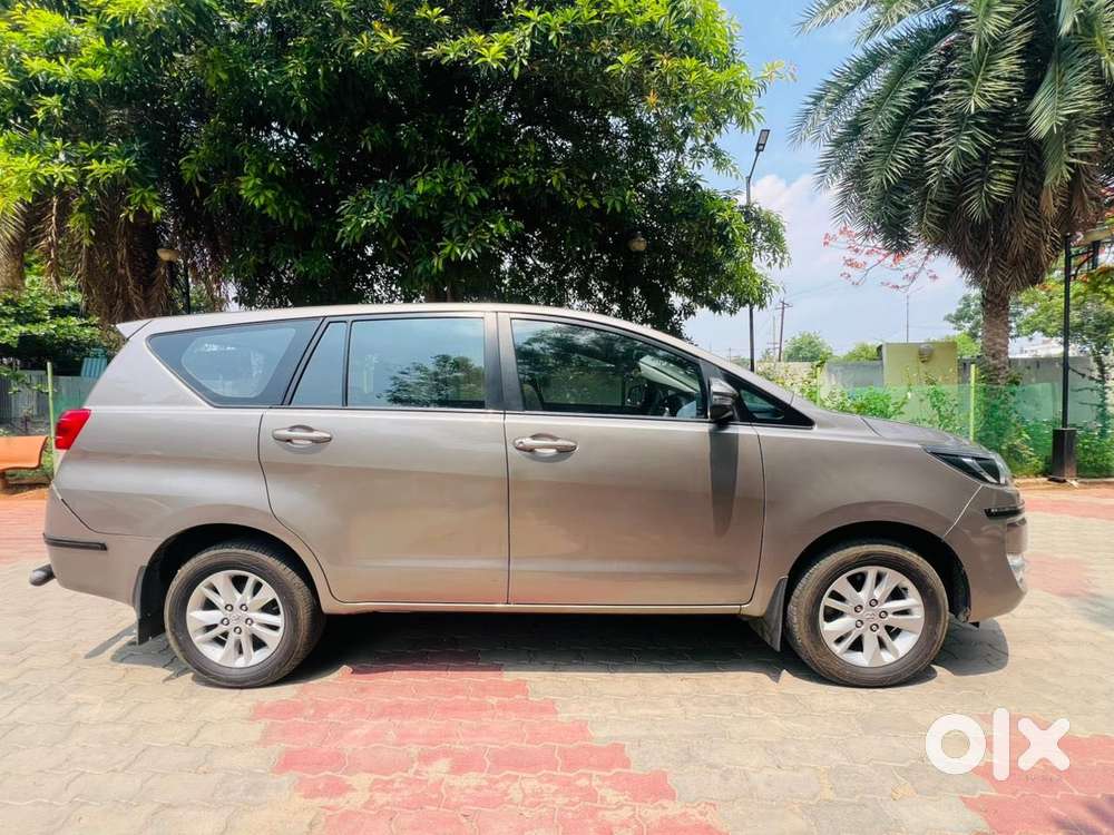 Toyota Innova Crysta 2.4 G Mt, 2024, Diesel