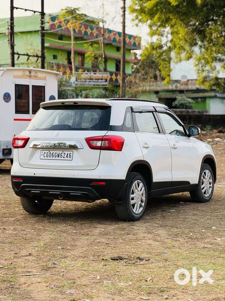Maruti Suzuki Brezza 1.5 Vxi Smart Hybrid, 2022, Petrol