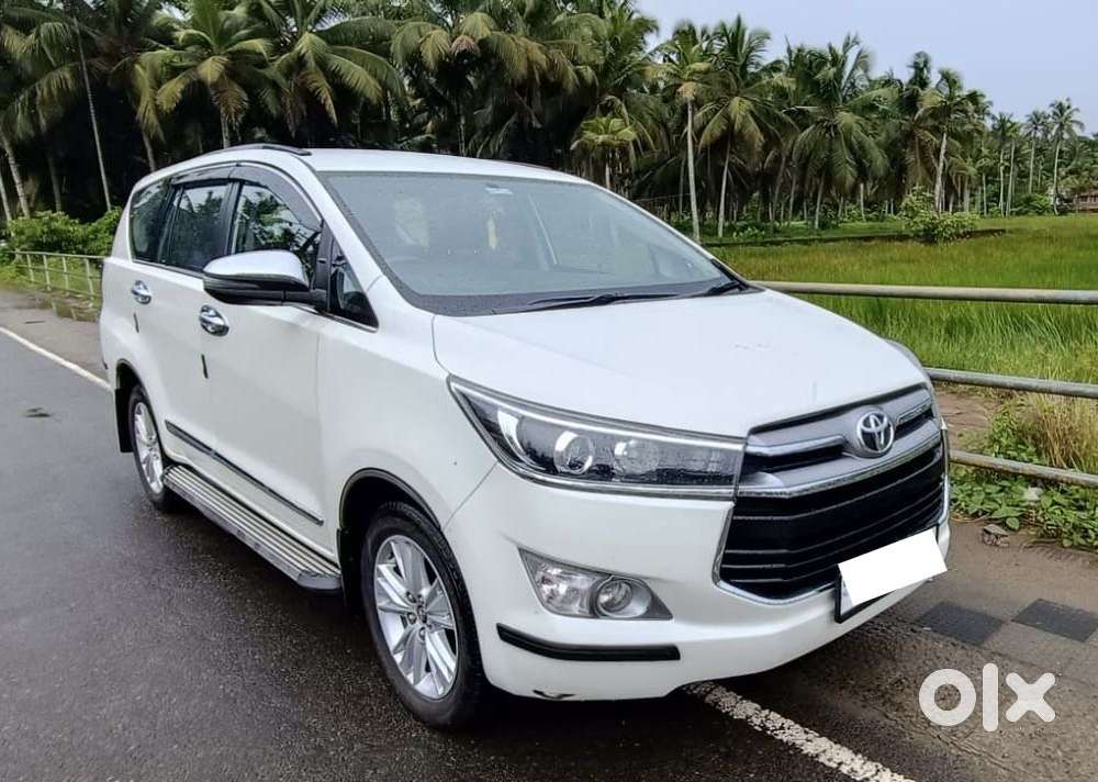 Toyota Innova Crysta 2.8z Automatic, 2017, Diesel