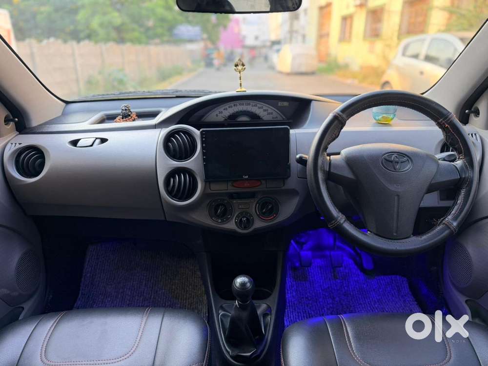 Toyota Etios 2010-2012 G, 2011, Petrol