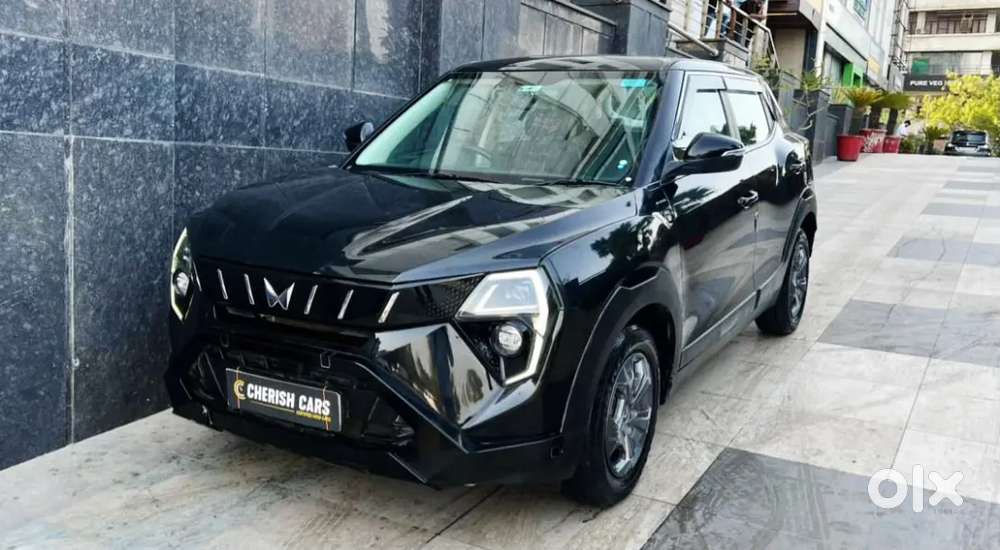 Mahindra Xuv 3xo 2024 Ax5l