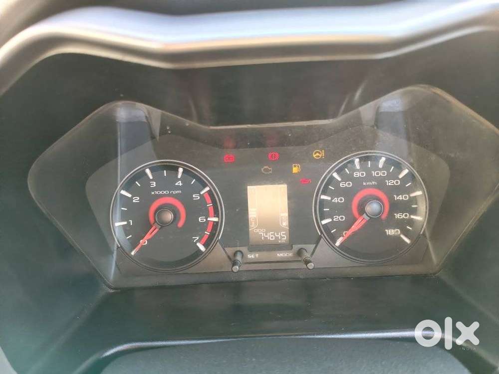 Mahindra Kuv 100 2016-2017 Mfalcon D75 K8 Dual Tone, 2017, Diesel