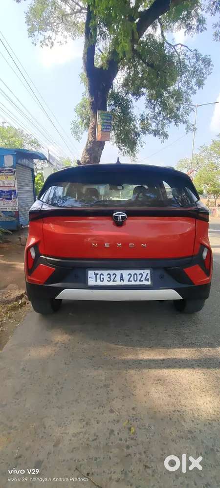 Tata Nexon 2024 Petrol 16000 Km Driven