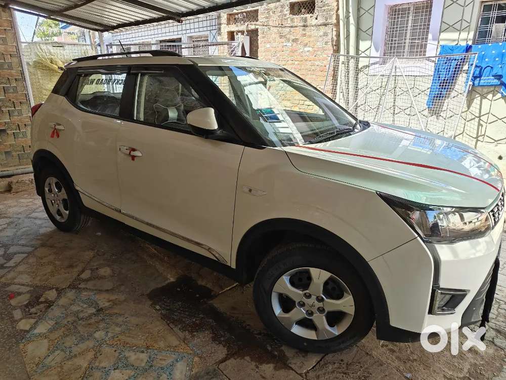 Mahindra Xuv300 2023 Petrol 16000 Km Driven