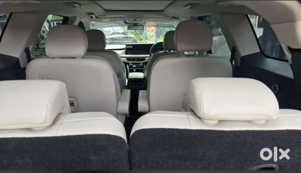 Mahindra Xuv700 2.2 Ax 7 Diesel At Str Awd, 2025, Diesel