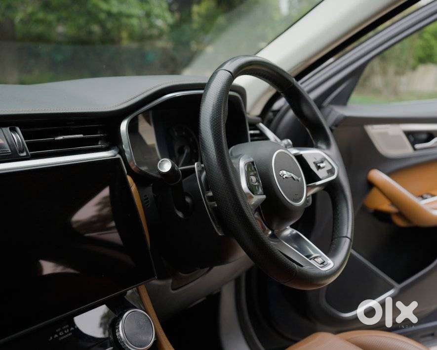 Jaguar F-pace Prestige 2.0 Petrol, 2023, Petrol