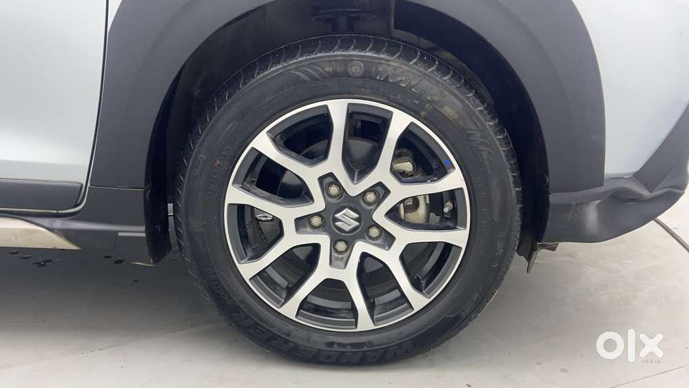 Maruti Suzuki Xl6 1.5 Alpha Plus At, 2022, Petrol