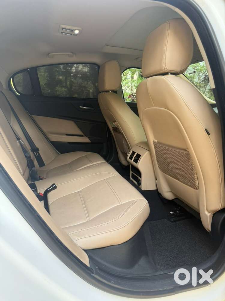 Jaguar Xe 2019