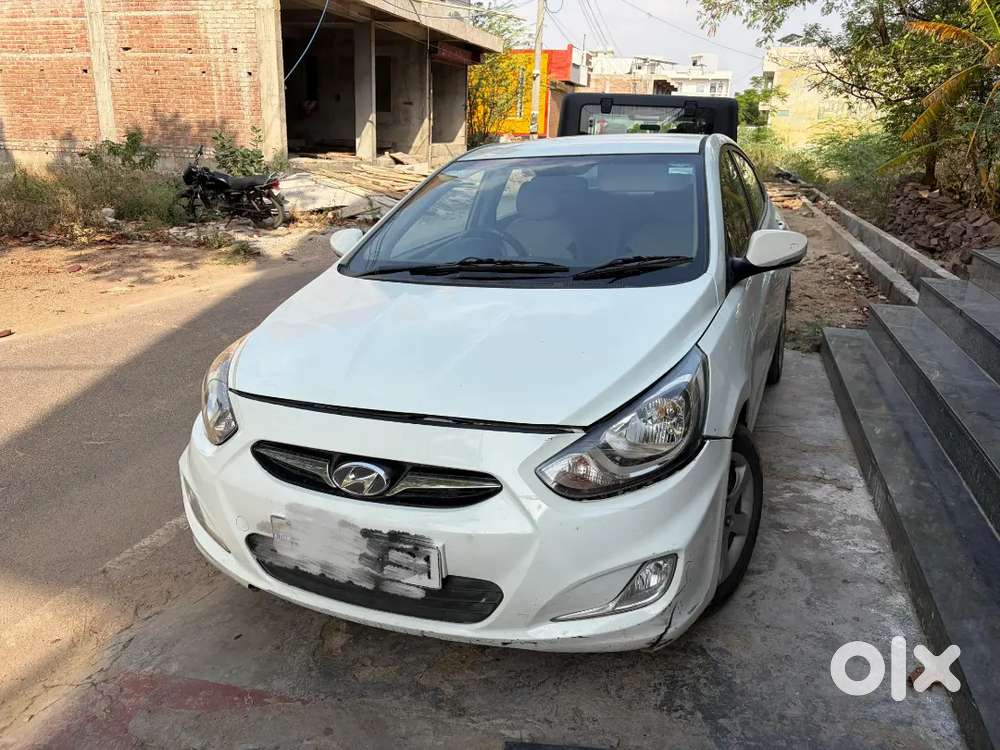 Hyundai Verna 2013 Diesel 180000 Km Driven