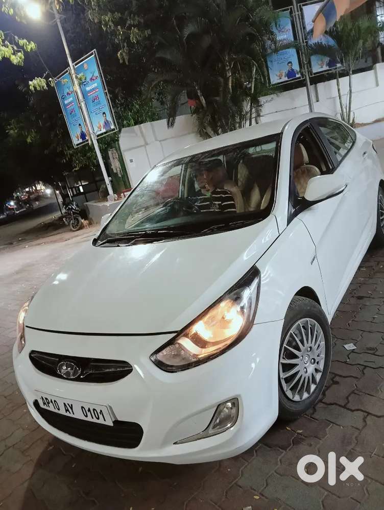 Hyundai Verna 1.6 Sx 2011