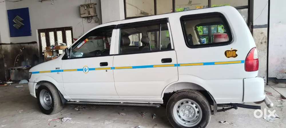 Chevrolet Tavera Neo 2012