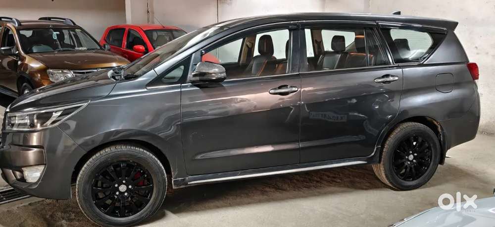 Toyota Innova Crysta [2020-ongoing] 2.4 Vx 7 Str, 2016, Diesel