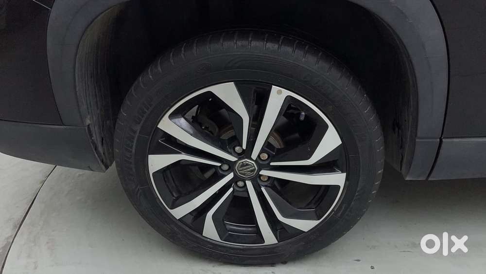 Mg Hector Plus Savvy Pro 1.5 Turbo Petrol Cvt 6 Str, 2023, Petrol