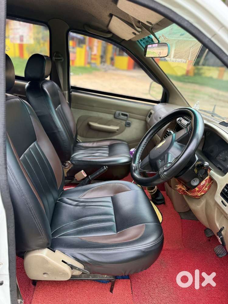 Chevrolet Tavera Neo Ls B3 - 7 Seats Bsiii, 2010, Diesel