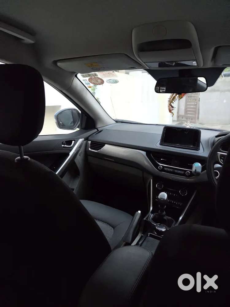 Tata Nexon Petrol 30000 Km Driven Well Maintained