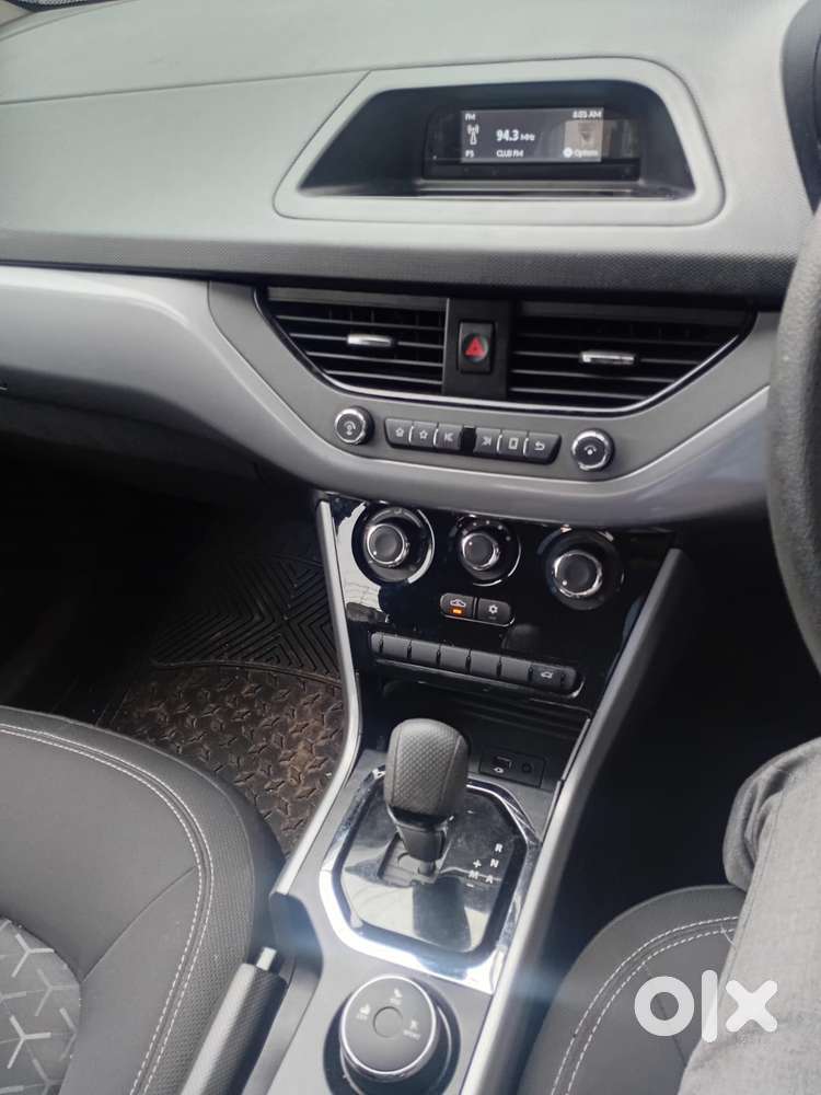 Tata Nexon 1.2 Revotron Xma Amt, 2022, Petrol