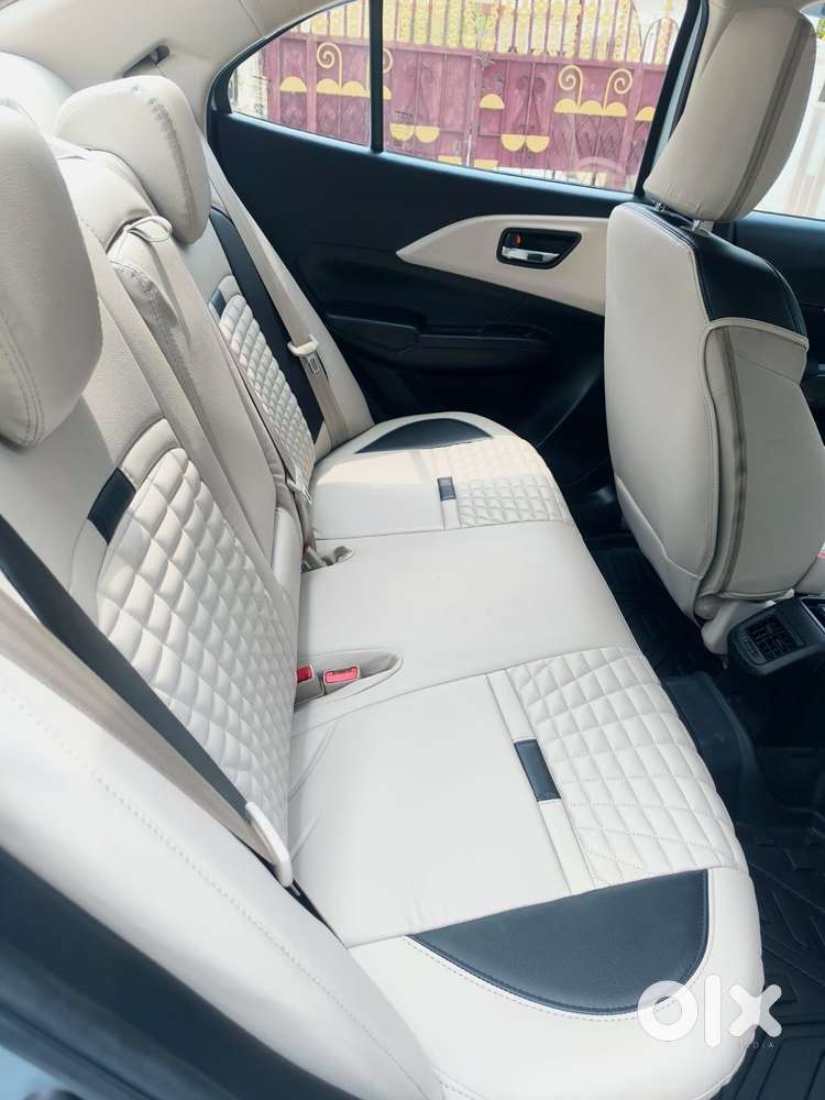 Maruti Suzuki Dzire Zxi Plus Ags, 2025, Petrol