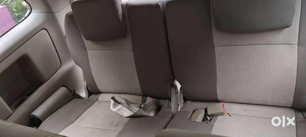 Toyota Innova 2.5 V  8 Seater  2014 Model  Well Maintained