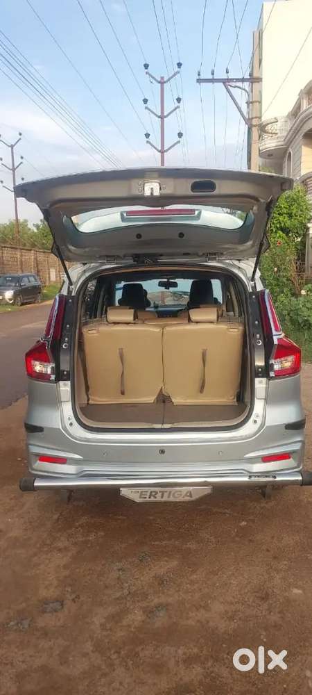 Maruti Suzuki Ertiga Vxi 2025