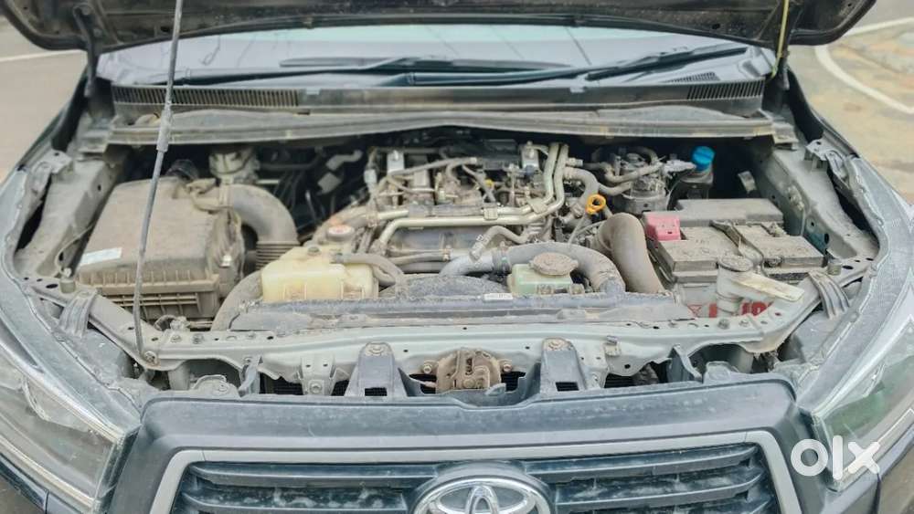 Toyota Innova Crysta [2020-ongoing] 2.4 Gx 7 Str, 2025, Diesel