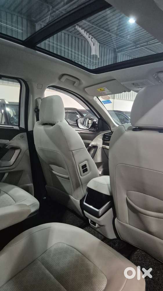 Tata Safari Accomplished Plus 6 Str Dual Tone At, 2024, Diesel