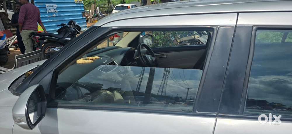 Maruti Suzuki Swift Dzire 2015 Diesel Well Maintained