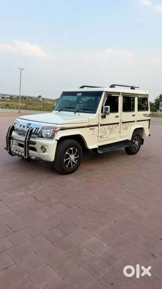Mahindra Bolero  Zlx Diesel 2016 1वोनर टायर बटन
