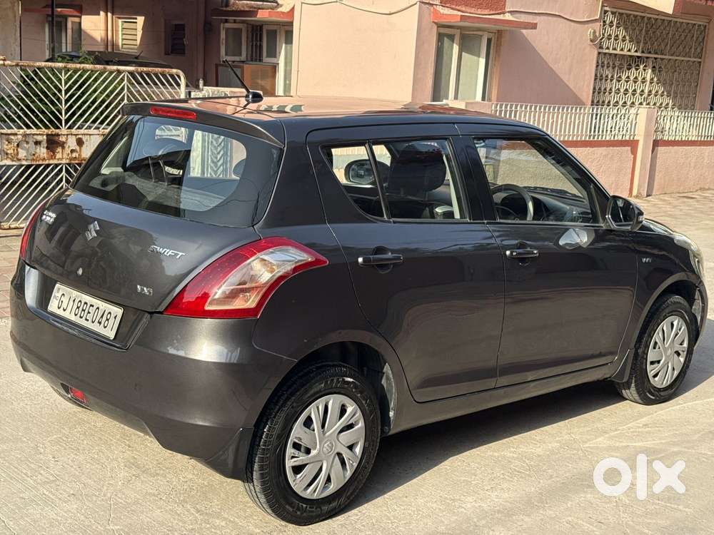 Maruti Suzuki Swift Vxi + Manual, 2015, Petrol