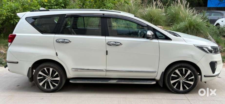 Toyota Innova Crysta 2.4 Z 7 Str, 2022, Diesel