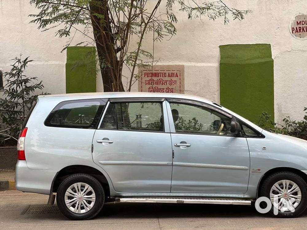 Toyota Innova 2.5 G (diesel) 8 Seater Bs Iv, 2011, Diesel