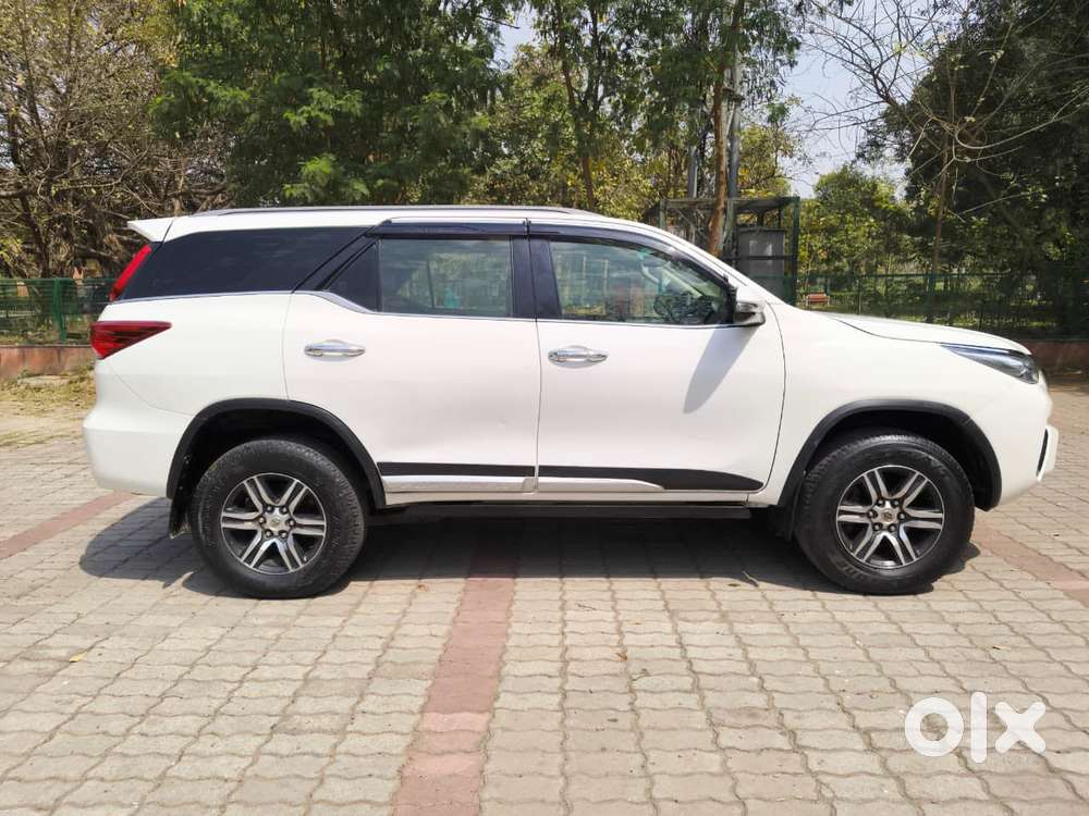 Toyota Fortuner 4x2 At 2.8 Diesel, 2019, Diesel