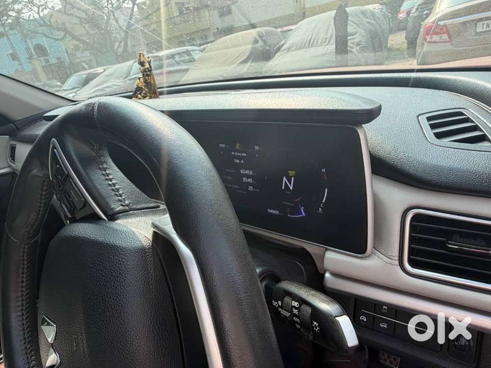 Mahindra Xuv700 2022 Diesel Well Maintained