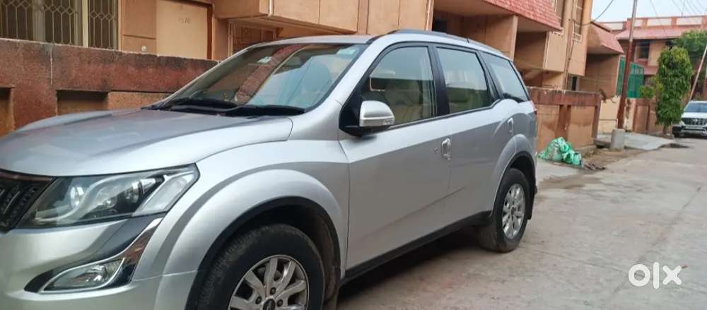 Xuv500 W10 Top Modal Automatic Transmission Sunroof