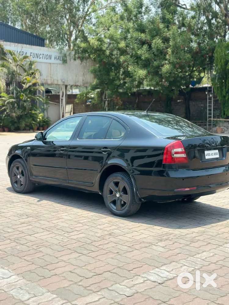 Skoda Laura 2011