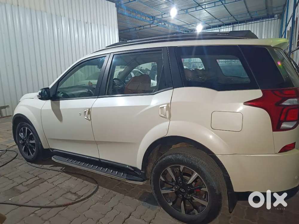 Mahindra Xuv500 W11 Sunroof Diesel 2021