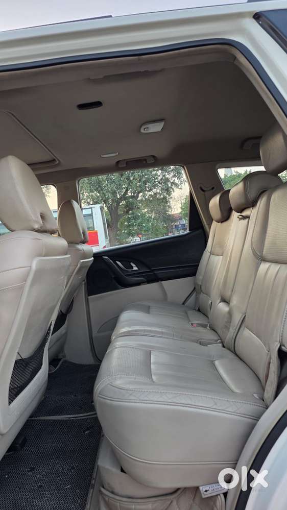 Mahindra Xuv500 At W10 Fwd, 2016, Diesel
