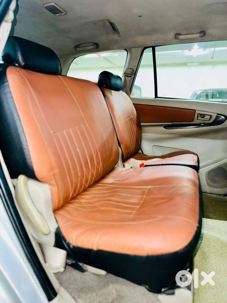 Toyota Innova 2.5 G (diesel) 8 Seater, 2013, Diesel