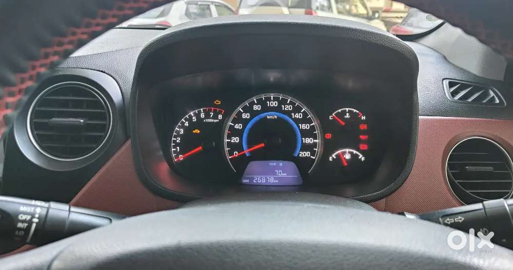 Hyundai Grand I10 2016 November In Excellent Condition