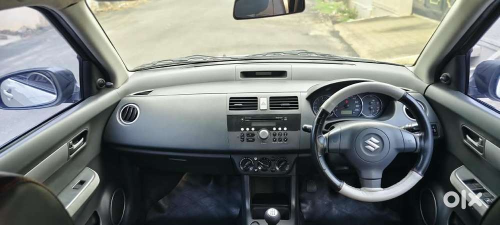 Maruti Suzuki Swift Dzire 1.2 Vxi Bsiv, 2010, Petrol