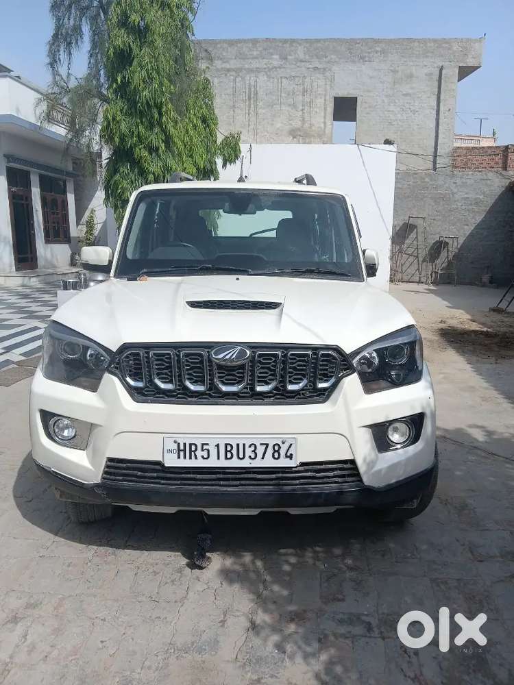 Mahindra Scorpio S8