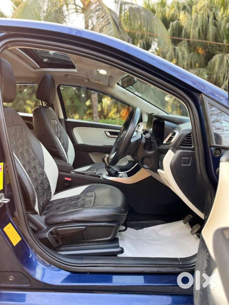 Tata Altroz Xz Plus (s) Icng, 2024, Petrol