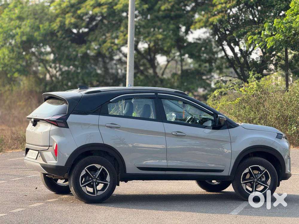 Tata Nexon Creative Plus 1.2 Revotron Petrol 6 Mt, 2025, Petrol