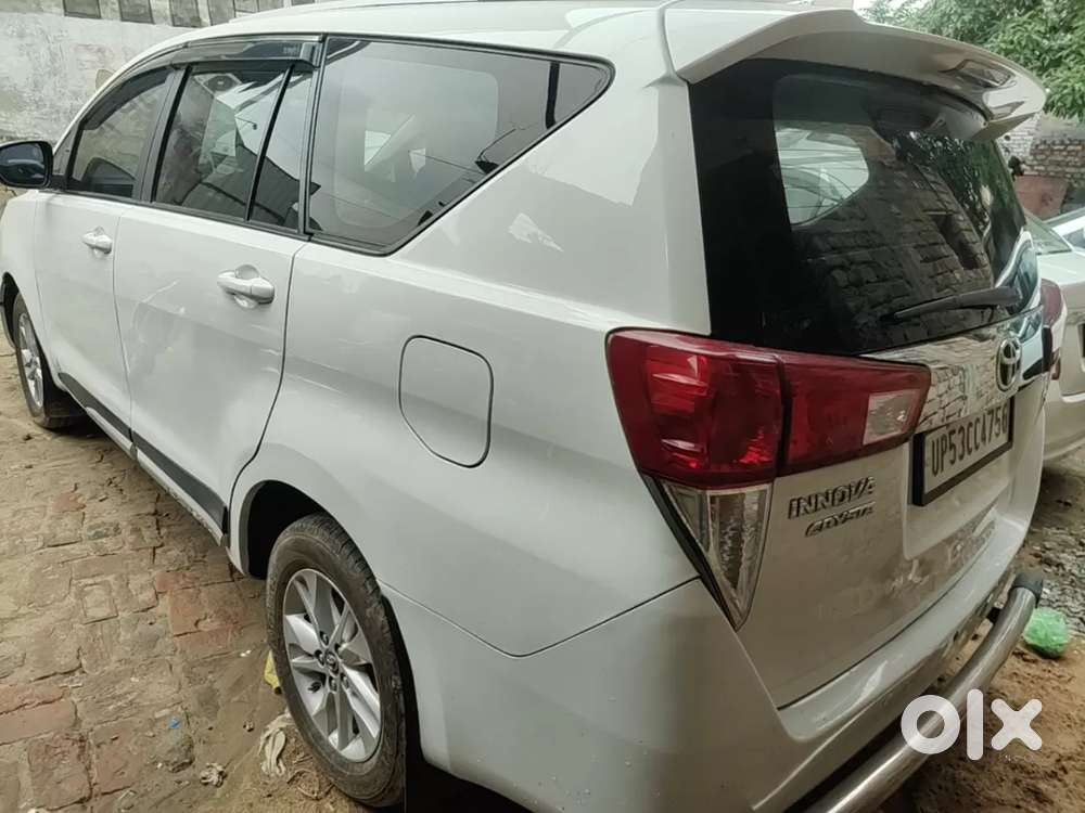 Toyota Innova Crysta 2.4 G Mt 7 Str, 2016, Diesel