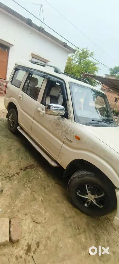 Mahindra Scorpio 2012 Diesel M2di Variant