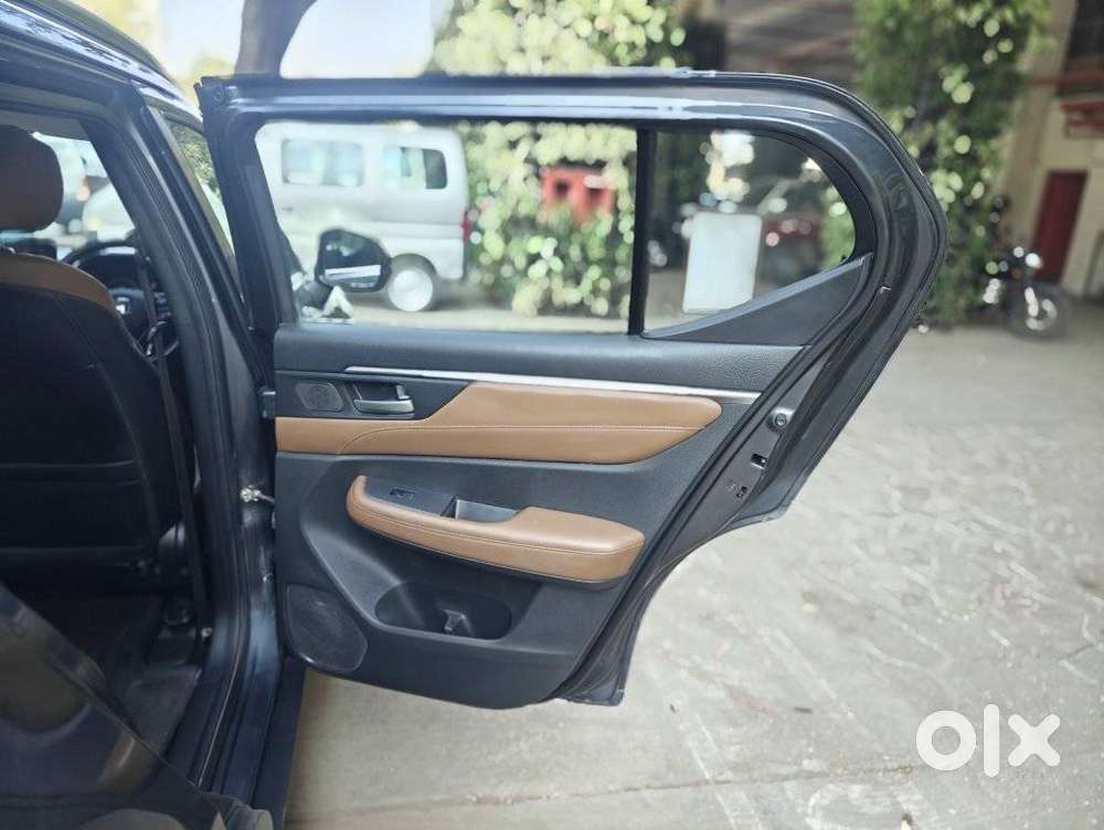 Honda Elevate Zx Cvt, 2023, Petrol