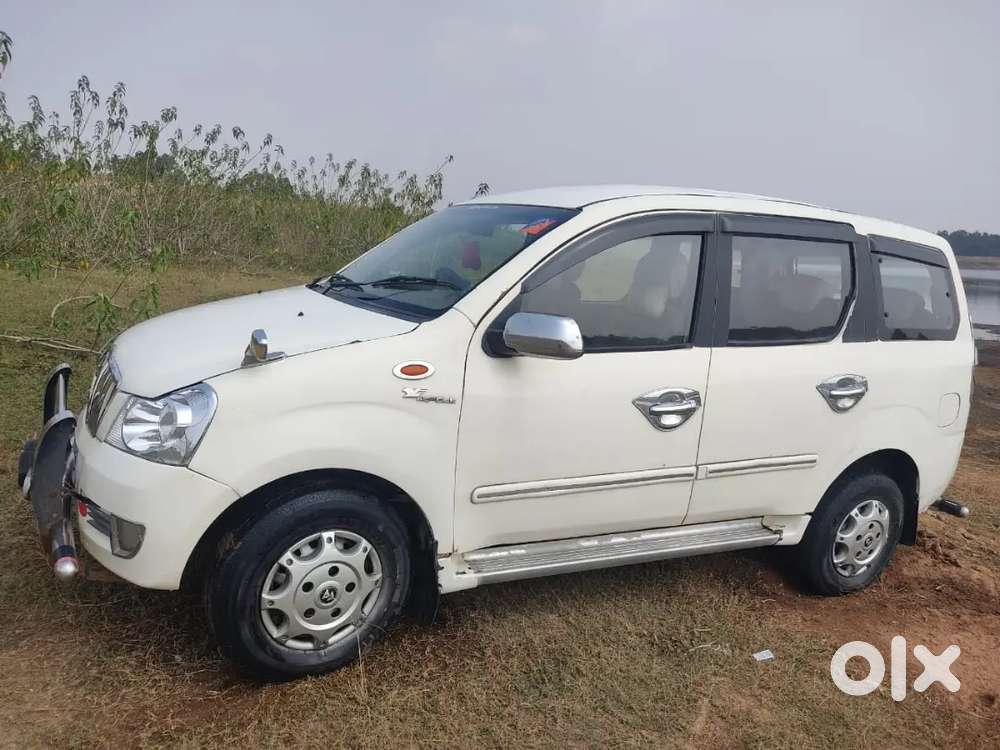 Mahindra Xylo Available
