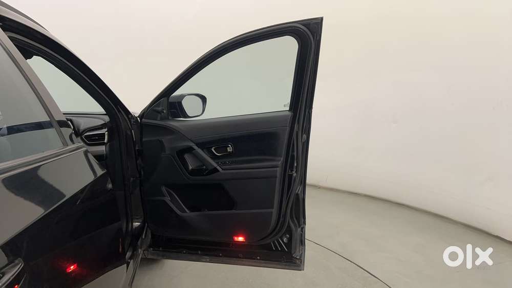 Tata Safari 2.0 Kryotec Xza Plus Red Dark Edition, 2022, Diesel