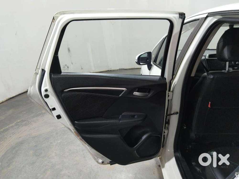 Honda Jazz [2020-2023] 1.2 Vx I-vtec Mt, 2016, Petrol
