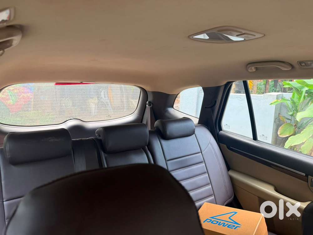Hyundai Santa Fe 2011 Diesel Well Maintained
