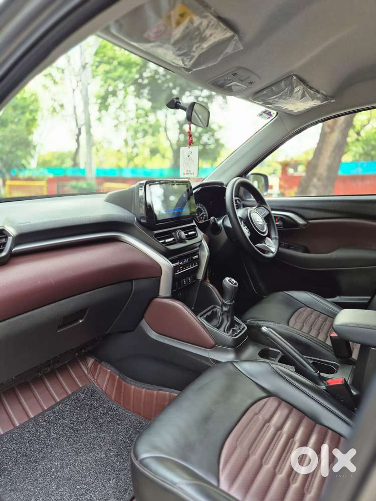 Maruti Suzuki Grand Vitara, 2025, Petrol